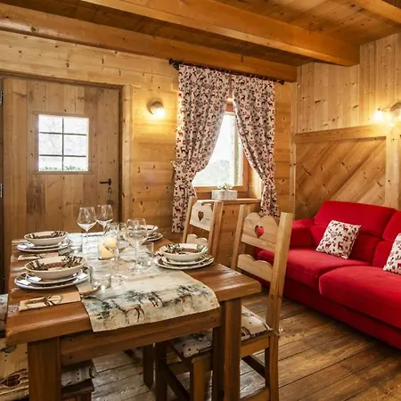 Bijoux Des Alpes - Mont Blanc Village 홀리데이파크 3*