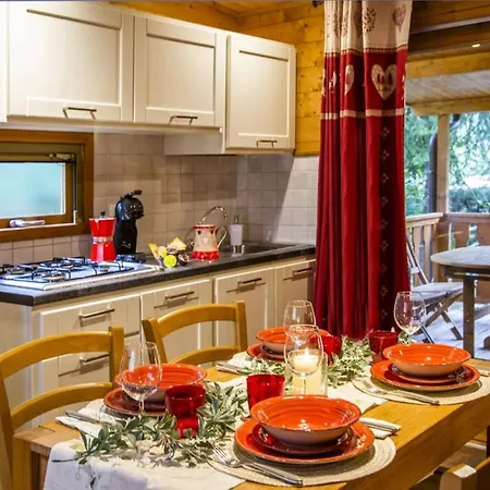 Bijoux Des Alpes - Mont Blanc Village Parco vacanze 3*