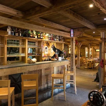 База отдыха Bijoux Des Alpes - Mont Blanc Village 3*
