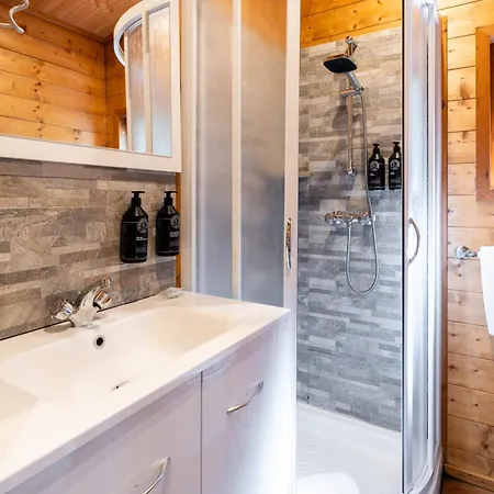 Bijoux Des Alpes - Mont Blanc Village Holiday park 3*