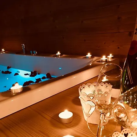 Bijoux Des Alpes - Mont Blanc Village Holiday park 3*